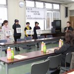 寸劇を披露する女性農業士会家族経営協定部会の皆さん