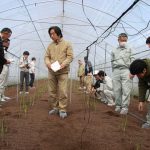 とちぎ版=しおのや・小森・0306・アスパラ 産地交流会で技術進歩を図る