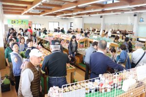 p6-7 ほっとニュース 12月号 たんたんプラザ光陽台 リニューアル